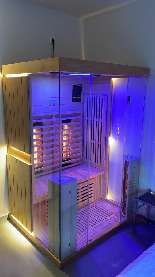 Hotel-Chao Nl 24 Hours Open Utrecht Eksteriør billede