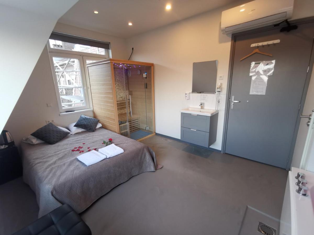 Hotel-Chao Nl 24 Hours Open Utrecht Eksteriør billede