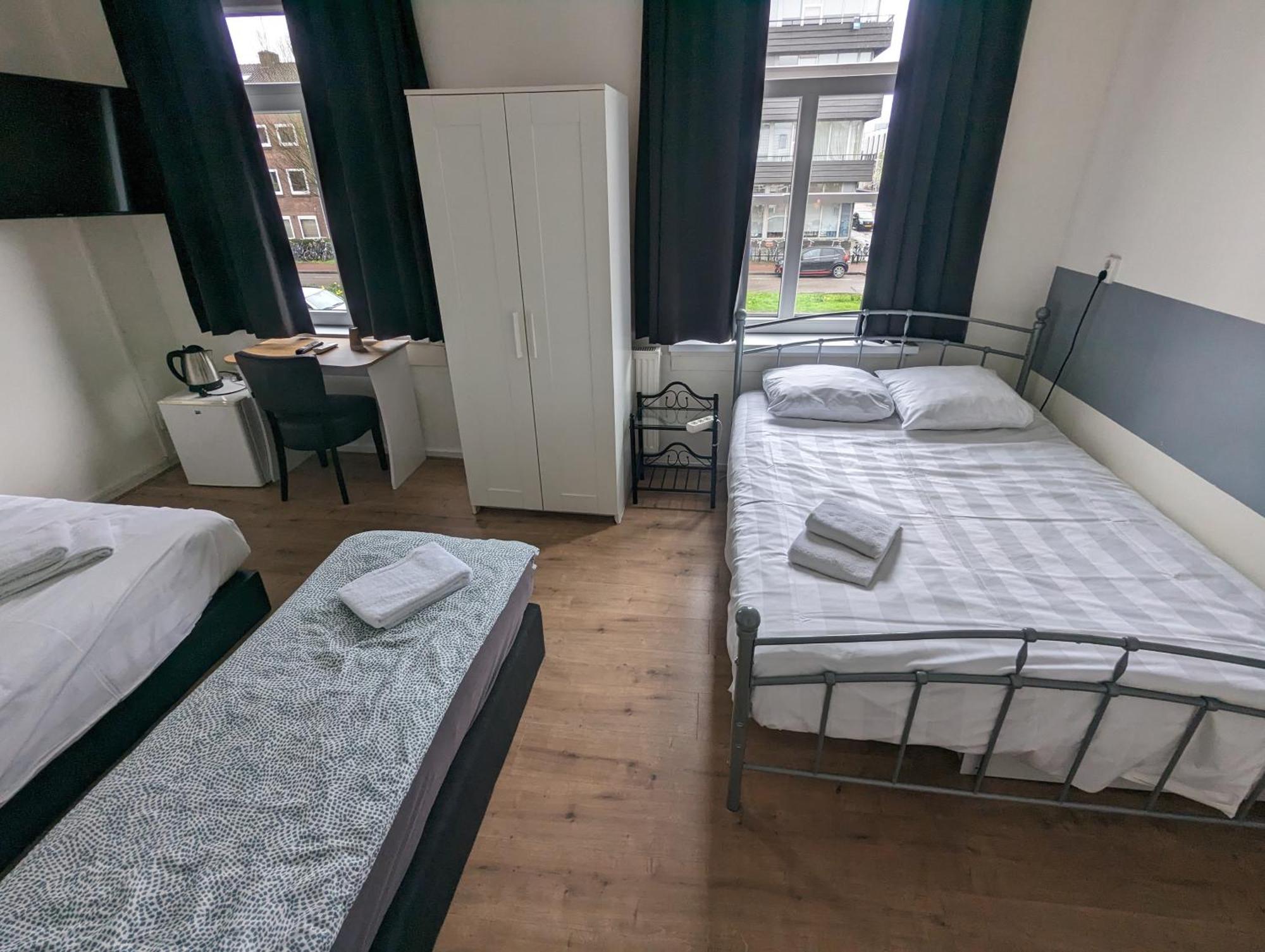 Hotel-Chao Nl 24 Hours Open Utrecht Eksteriør billede