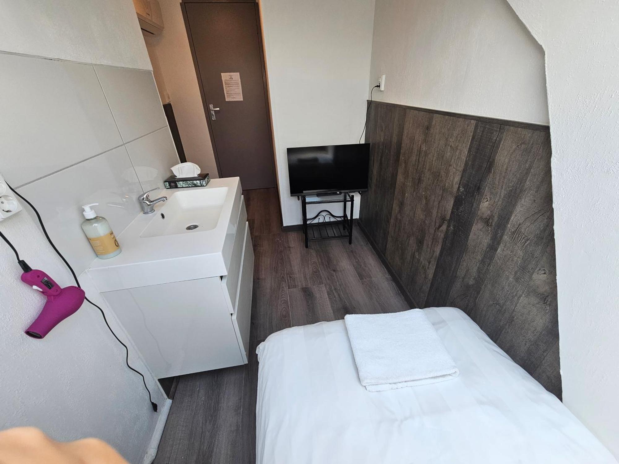Hotel-Chao Nl 24 Hours Open Utrecht Eksteriør billede