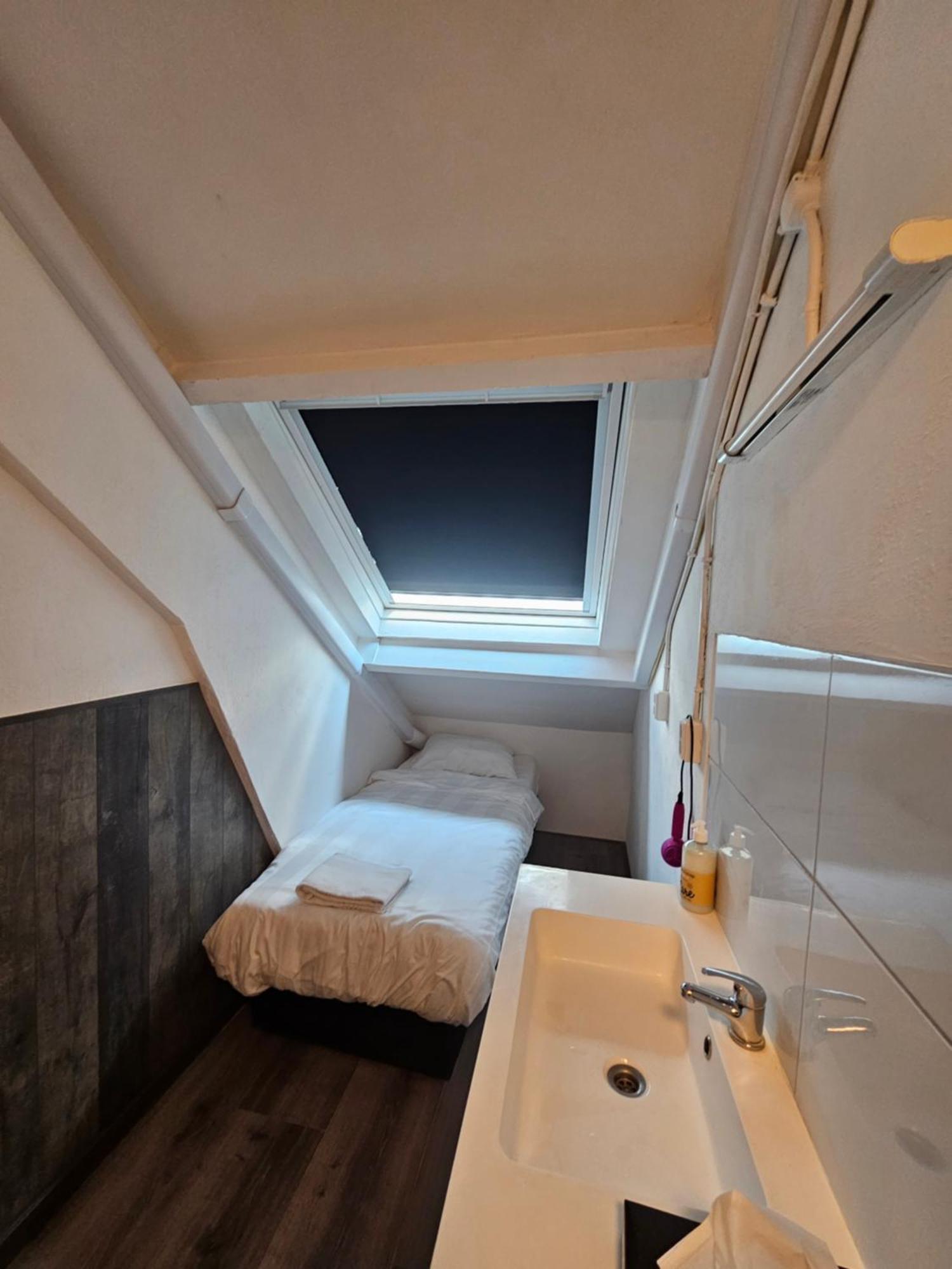 Hotel-Chao Nl 24 Hours Open Utrecht Eksteriør billede